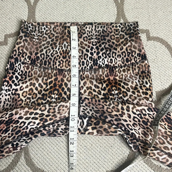 DYI define your inspiration Leopard Print Leggings - Picture 5 of 11